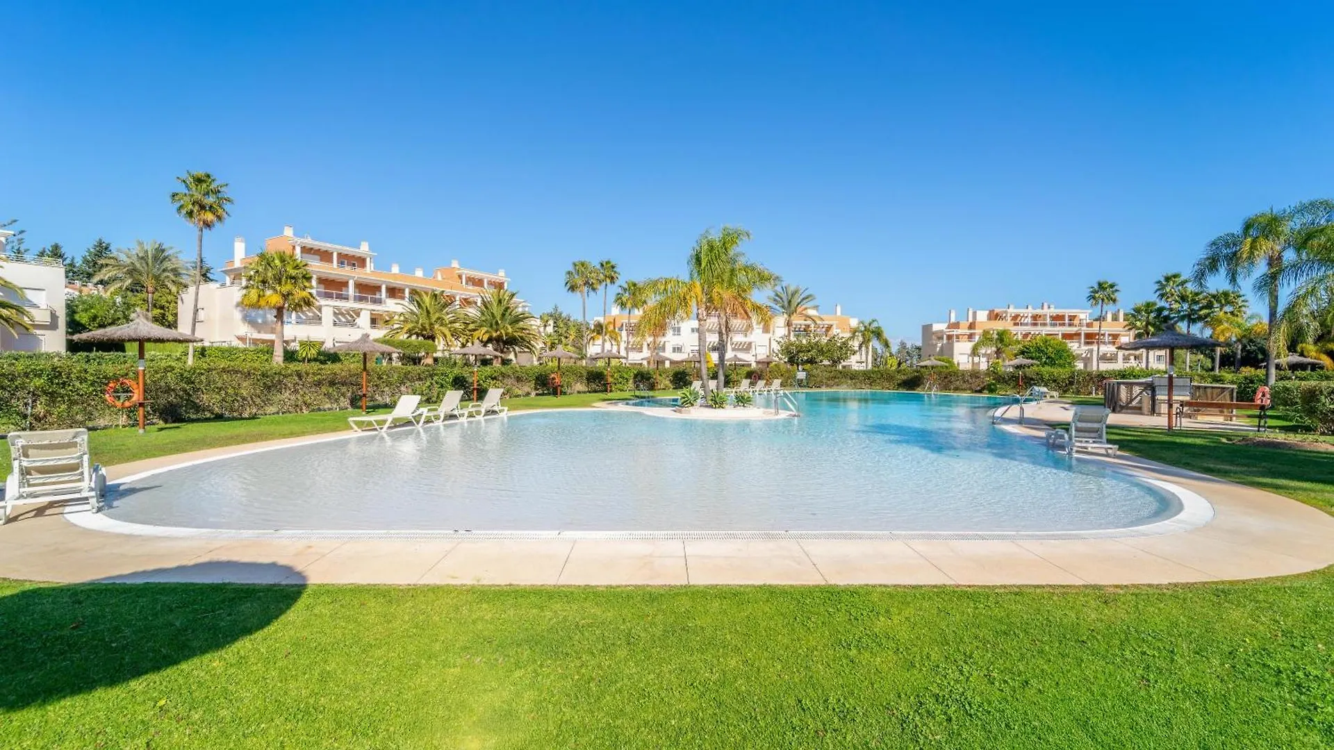 Apartment 06 Dunas Green Tranquil Oasis Estepona